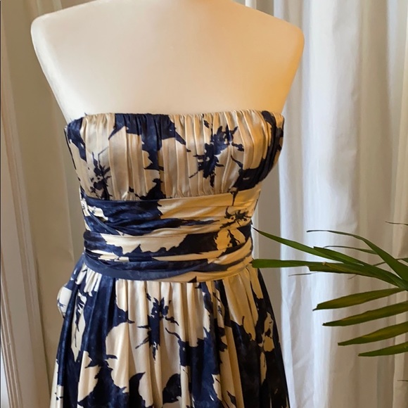 BCBG silk dress - Picture 4 of 11